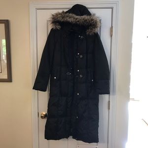 GUC, full coat, duvet filled/ down, black w/hood